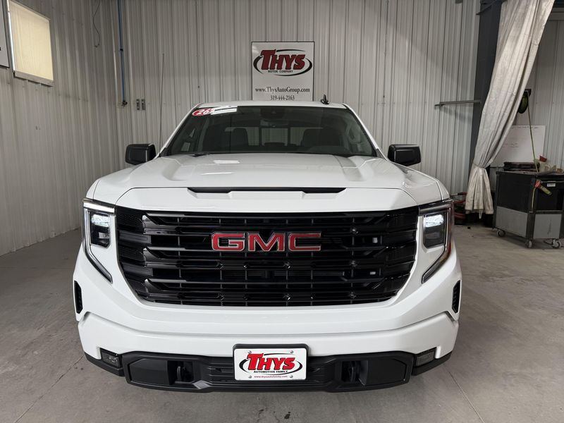 Used 2026 GMC Sierra 1500 ElevationImage 14