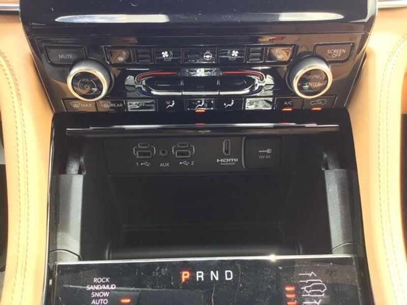 2025 Jeep Grand Cherokee L Summit Reserve 4x4Image 18