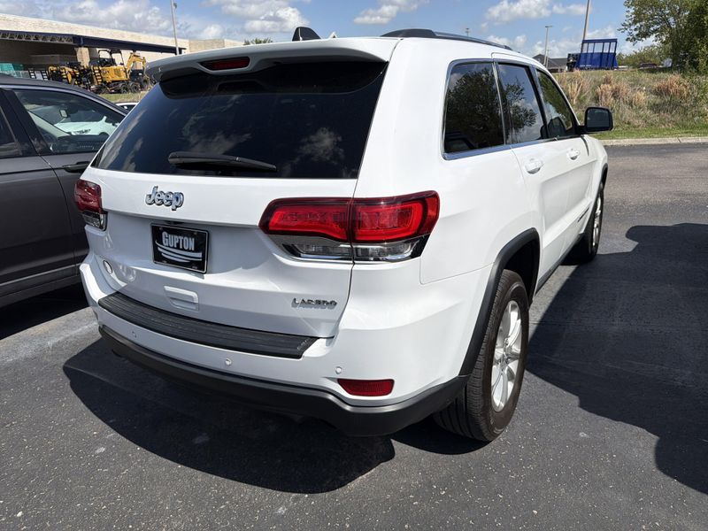 Used 2021 Jeep Grand Cherokee Laredo XImage 10