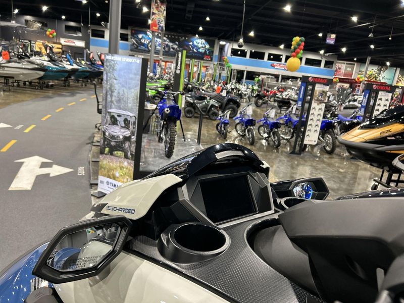 2025 Yamaha FX LIMITED SVHO  in a DEEPWATER BLUE exterior color. Del Amo Motorsports of Redondo Beach (424) 390-7811 delamomotorsports.com 