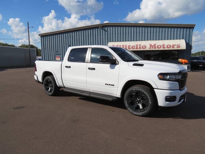 2025 RAM 1500 Big Horn Crew Cab 4x4 5