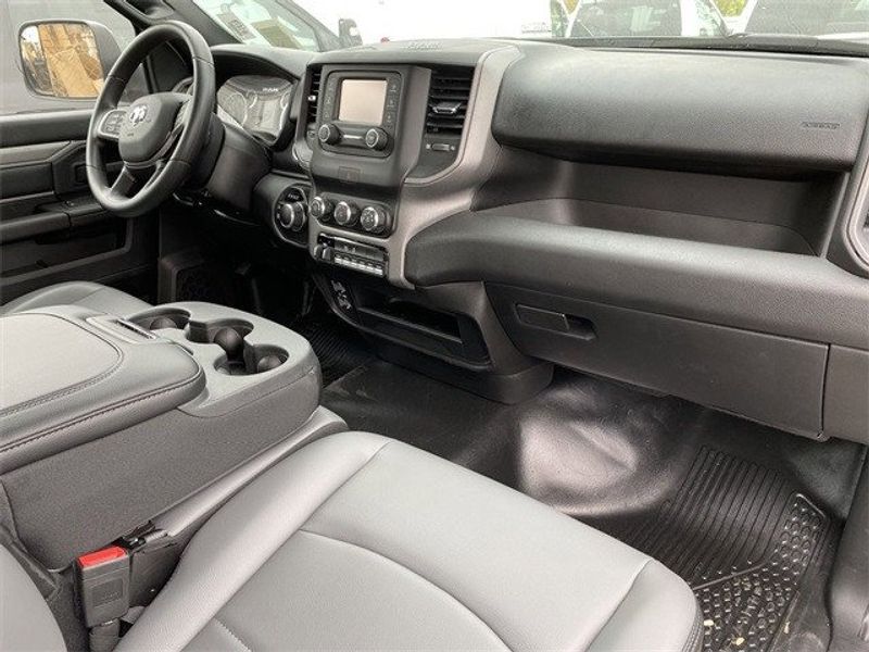 2022 RAM 2500 Tradesman Regular Cab 4x4 8