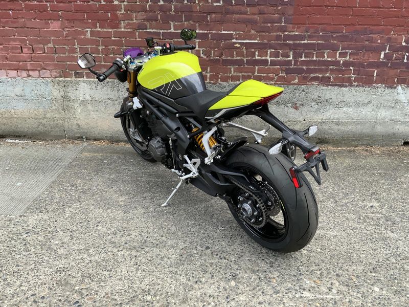 2025 Triumph SPEED TRIPLE 1200 RX 