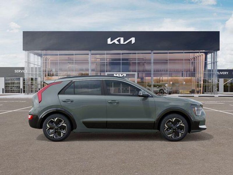 New 2026 Kia Niro EV WindImage 8