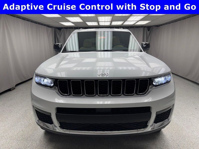 2025 Jeep Grand Cherokee L Limited 4x4Image 5