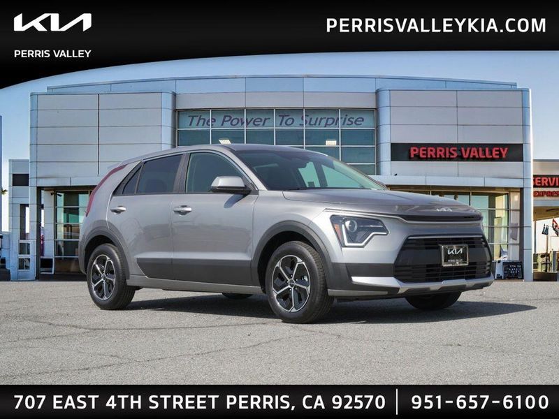 New 2026 Kia Niro EXImage 1