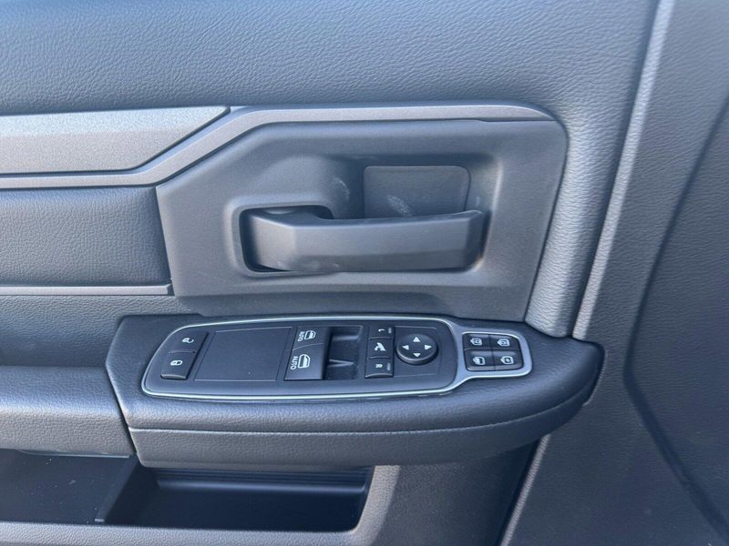 2024 RAM 2500 TradesmanImage 12