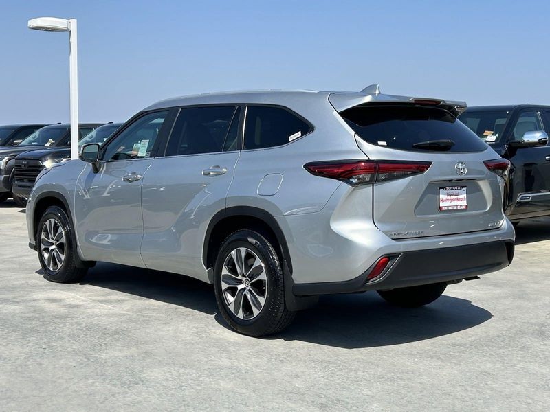 2023 Toyota Highlander XLEImage 6