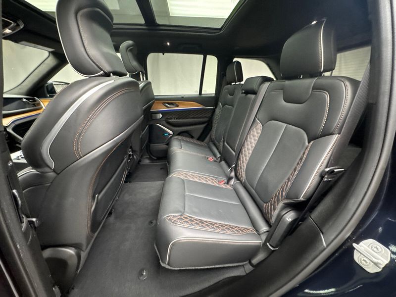 2024 Jeep Grand Cherokee Summit ReserveImage 15