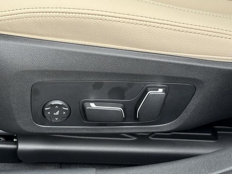 2025 BMW i4 eDrive40Image 20