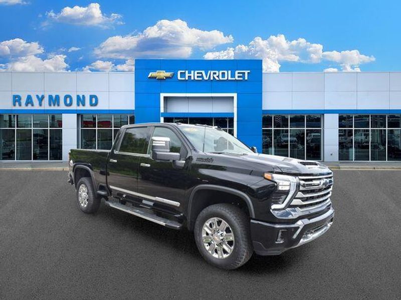 New 2026 Chevrolet Silverado 3500HD High CountryImage 11
