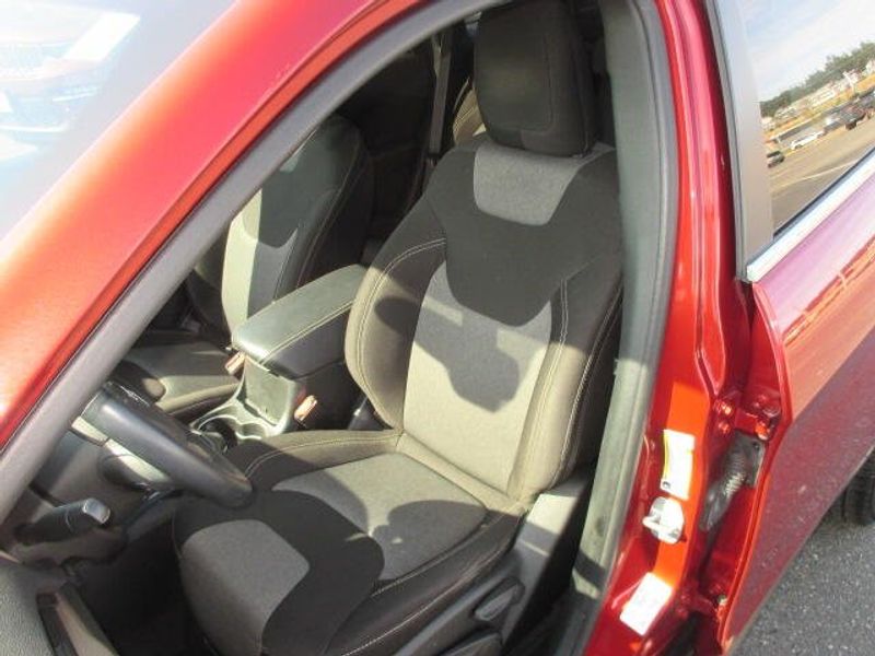 Used 2014 Jeep Cherokee LatitudeImage 14