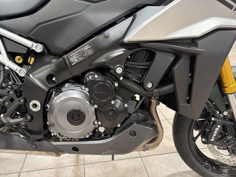 New 2024 Suzuki GSX-S1000GX+ Image 23