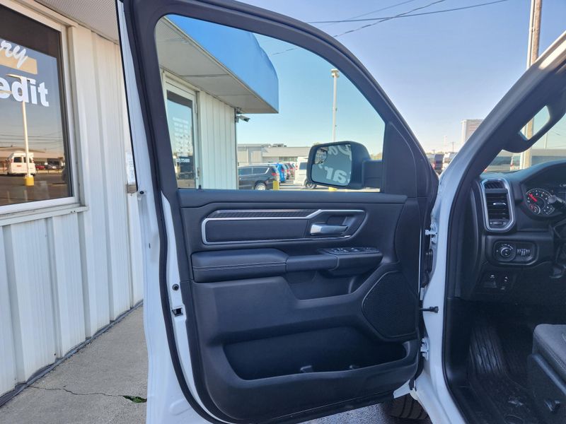 New 2027 RAM 1500 Big Horn Crew Cab 4x4 5'7' Box