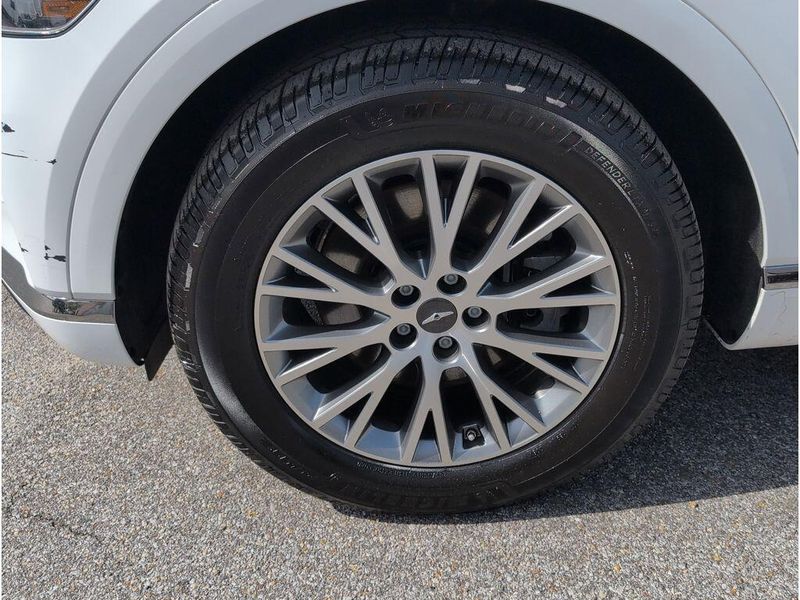 Used 2024 Genesis GV80 2.5T (A8)Image 9