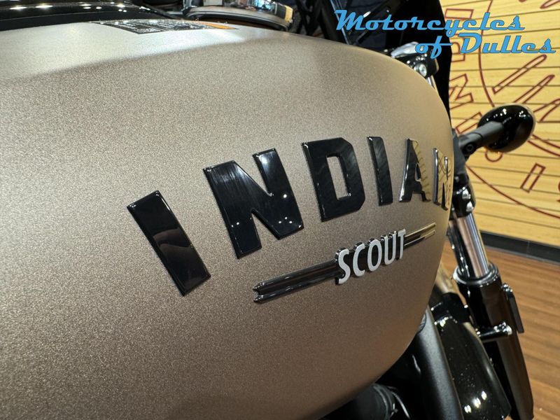 New 2025 Indian Motorcycle Sport Scout Liimited w&sol; Tech Pkg Image 15