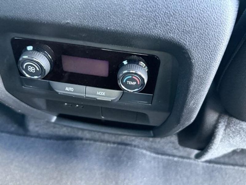 2025 Chevrolet Traverse 1LT photo 5