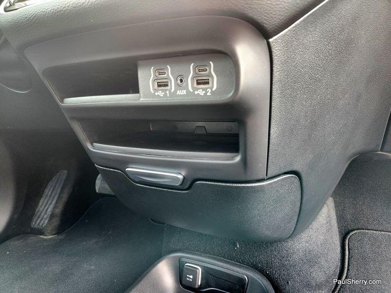 2025 Chrysler Voyager LXImage 55