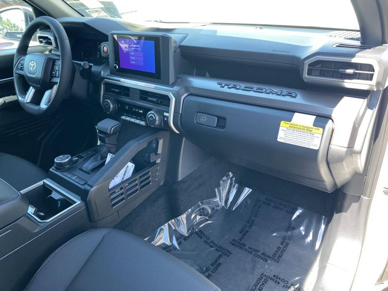 New 2025 Toyota Tacoma TRD Off Road HybridImage 9