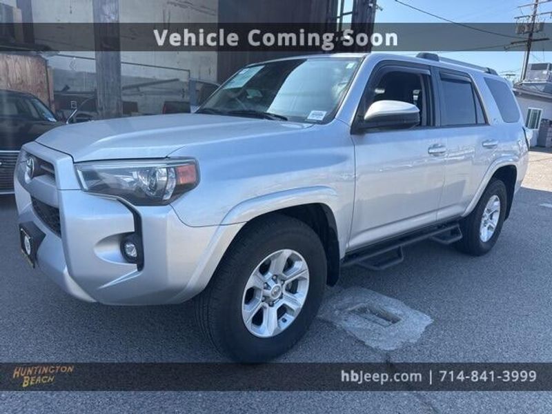 2021 Toyota 4Runner SR5Image 1