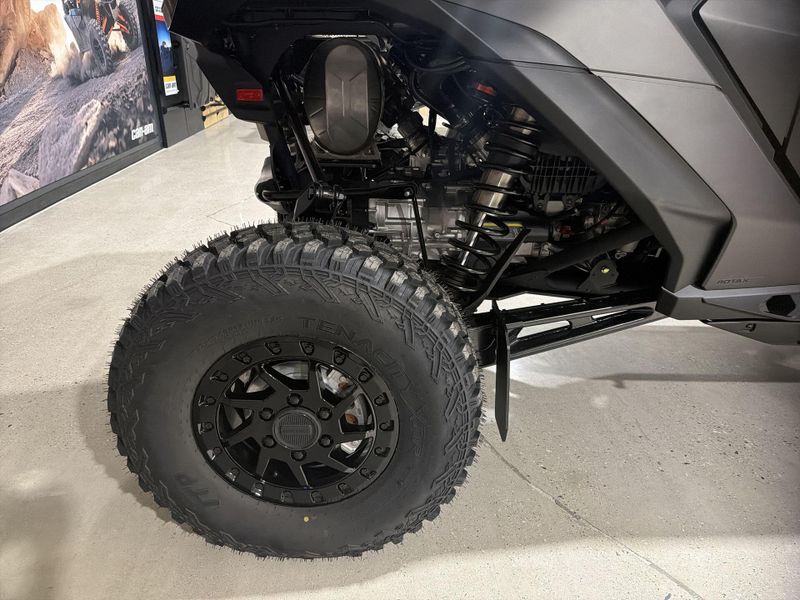 New 2026 Can-Am MAVERICK R X RS 999T DCT Image 20