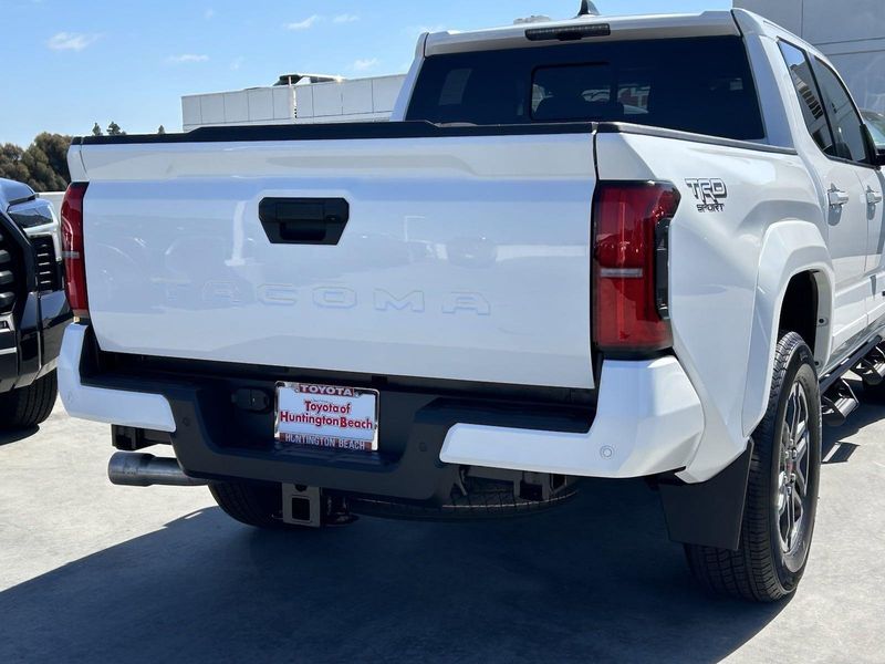 2024 Toyota Tacoma TRD SportImage 4