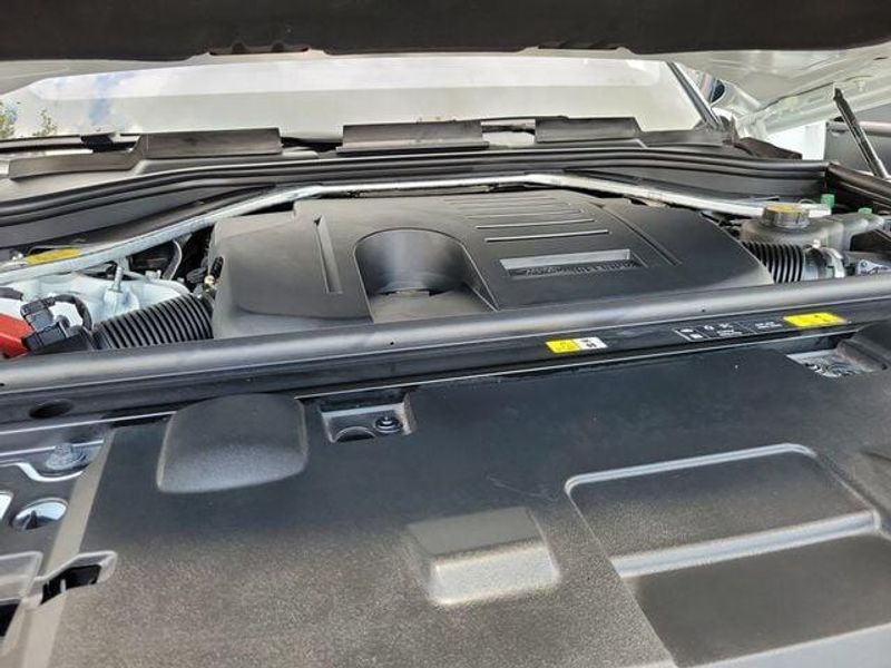 2023 Land Rover Range Rover Sport SE photo 29