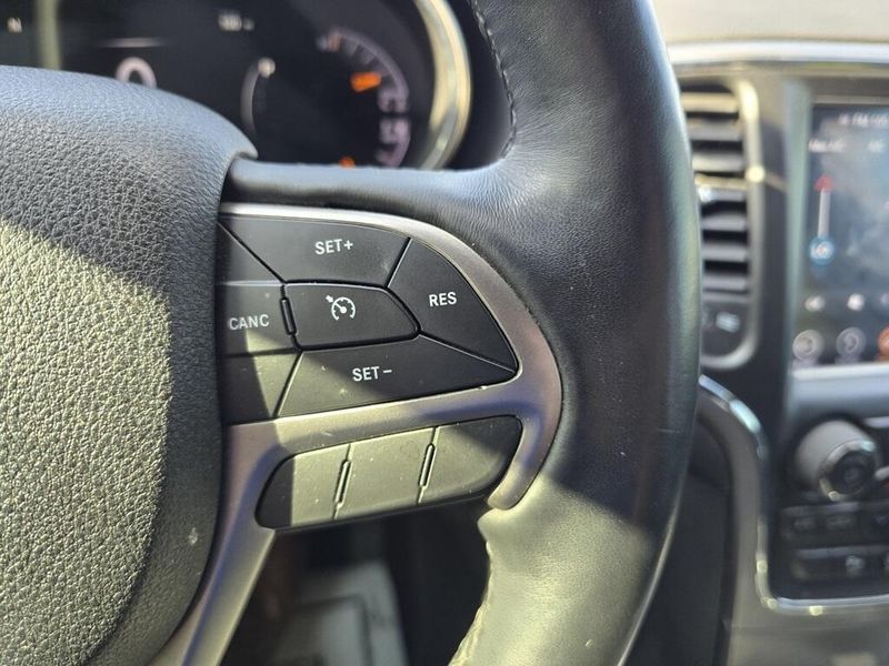 2018 Jeep Grand Cherokee Altitude photo 15