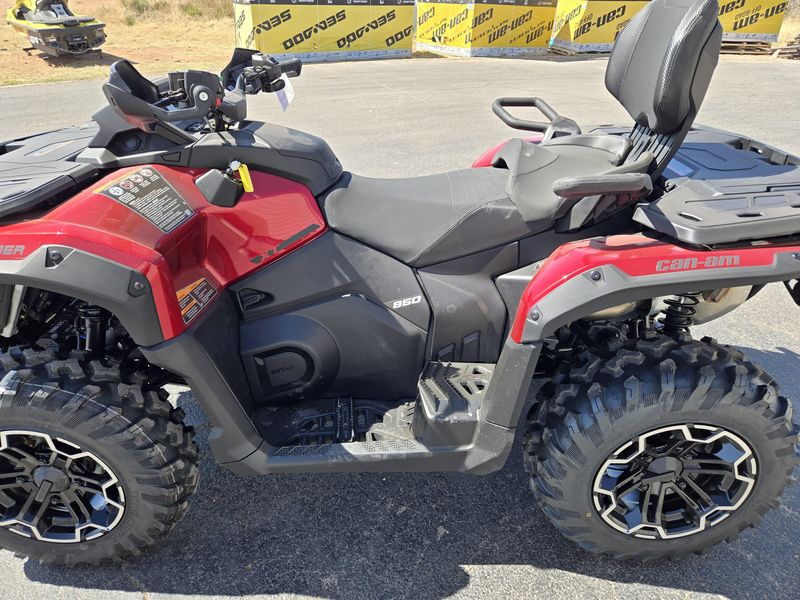 2025 Can-Am OUTLANDER MAX XT 850 FIERY REDImage 5