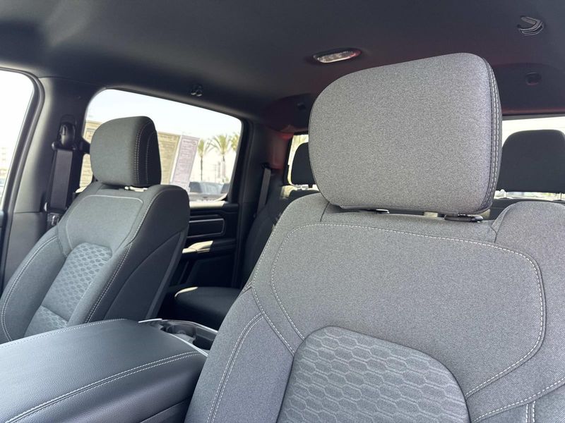 New 2026 RAM 1500 Big Horn Crew Cab 4x2 5'7' Box