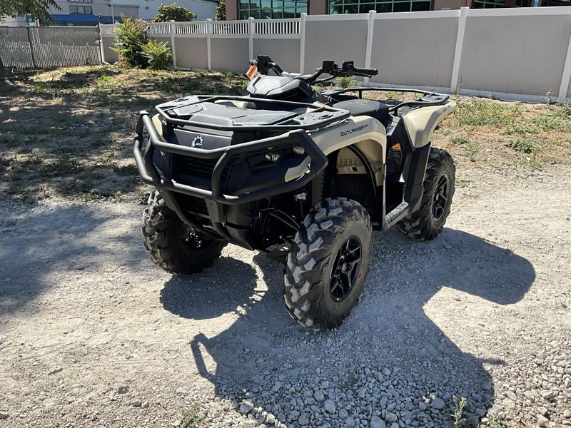 New 2026 Can-Am OUTLANDER PRO XU HD5 Image 7
