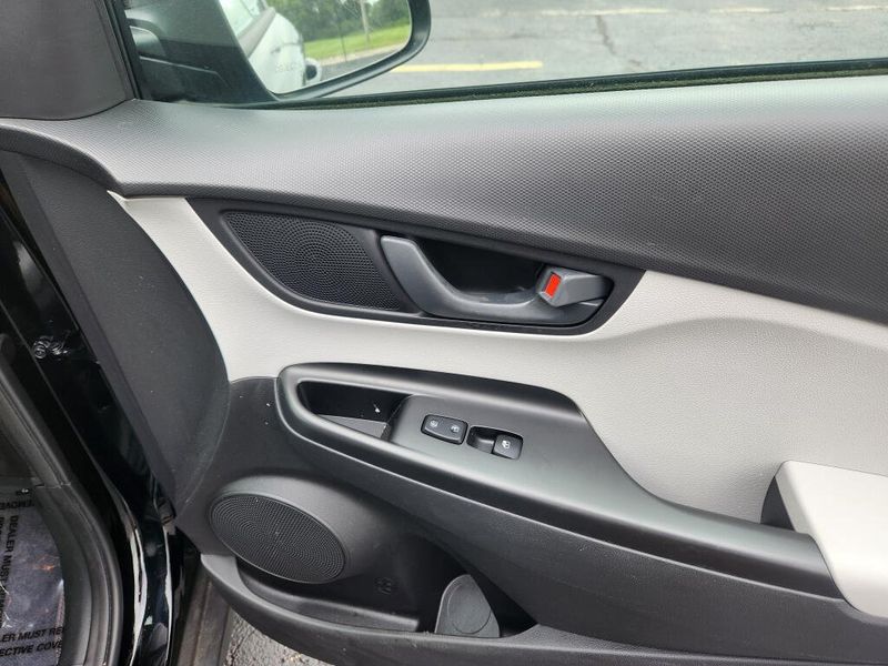 Used 2023 Hyundai Kona SEL