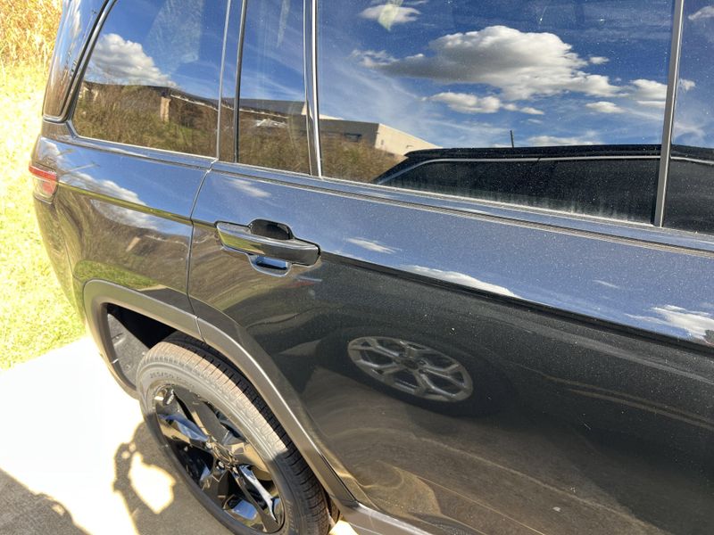 New 2025 Jeep Grand Cherokee Limited 4x4Image 6