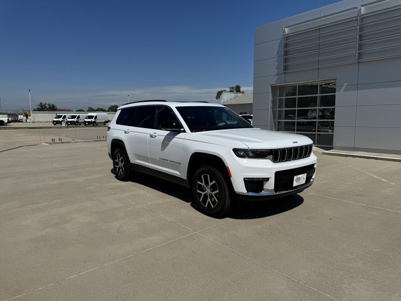 New 2025 Jeep Grand Cherokee L LimitedImage 2