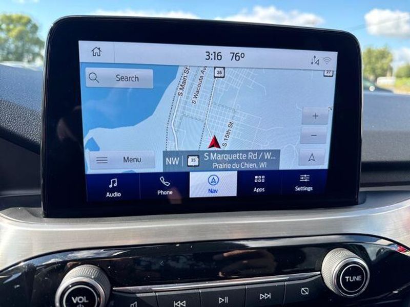 2021 Ford Escape Titanium photo 21