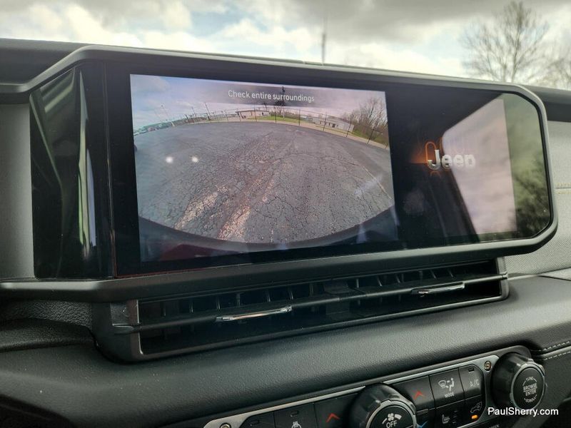 Used 2025 Jeep Wrangler 4xE Sahara