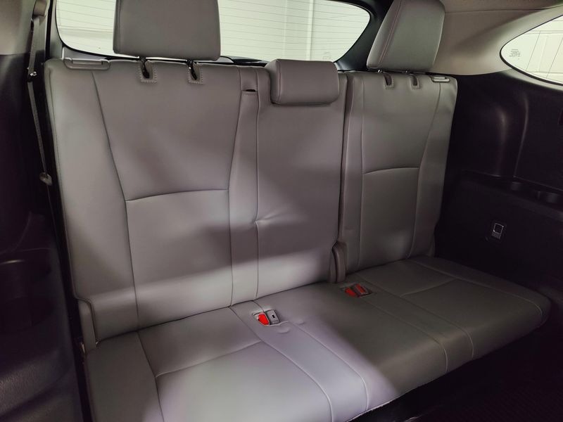 2021 Toyota Highlander Hybrid XLE AWD w/Sunroof/NavImage 19
