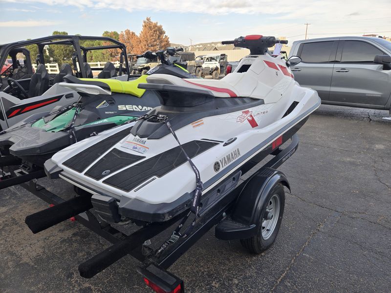 USED 2021 YAMAHA EX LIMITEDWHITETORCH RED Image 4