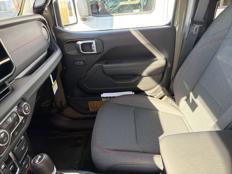 New 2026 Jeep Wrangler 4-door RubiconImage 26