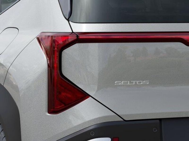 New 2027 Kia Seltos LXImage 12