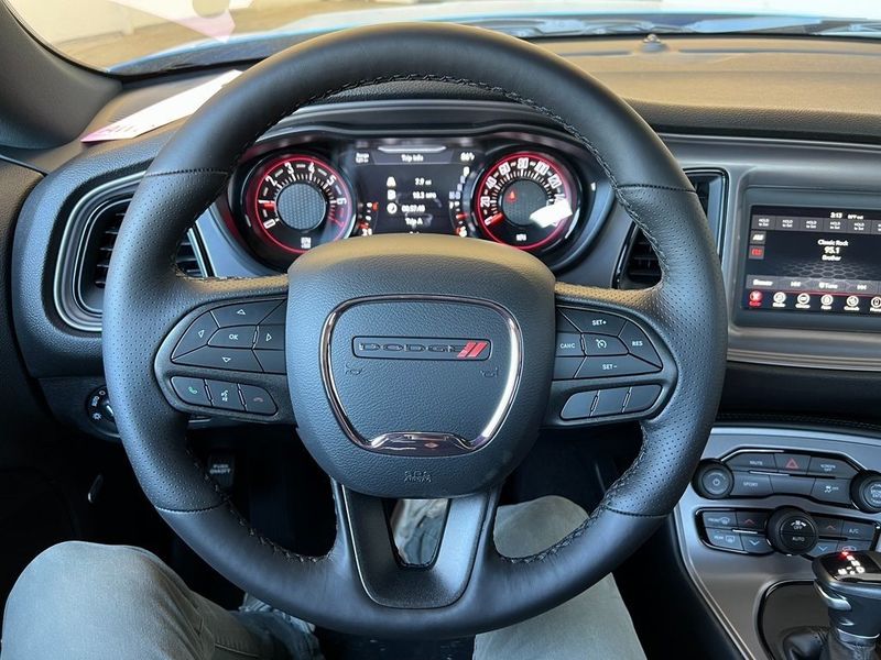 2023 Dodge Challenger SXTImage 2