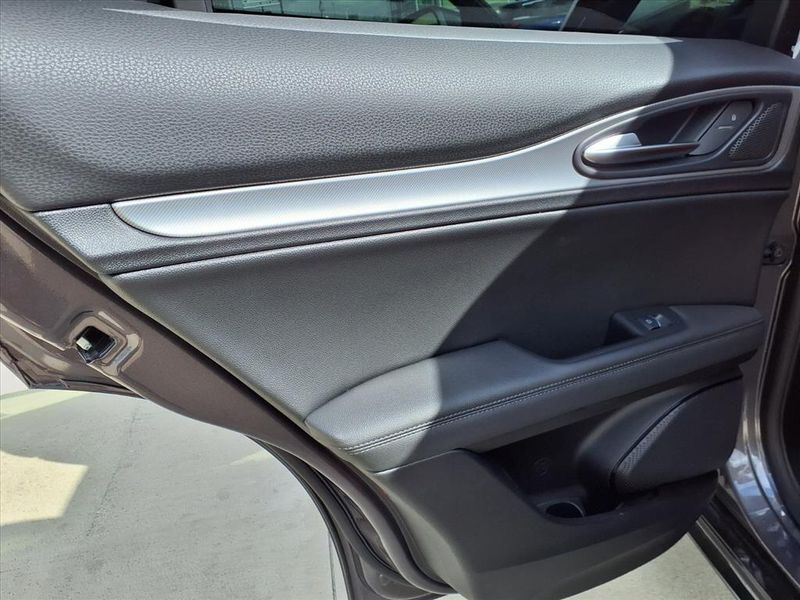 New 2026 Alfa Romeo Stelvio AwdImage 11