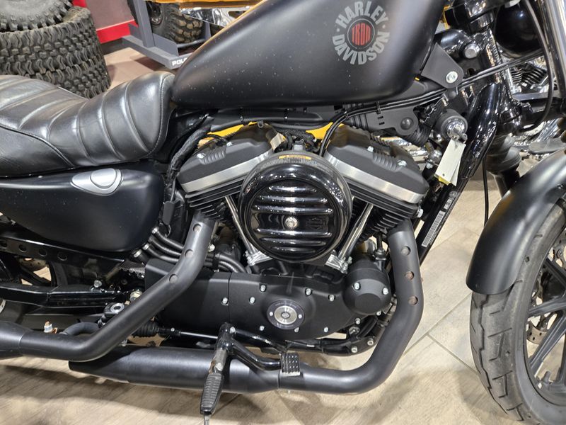 USED 2022 HARLEY SPORTSTER IRON 883 Image 4