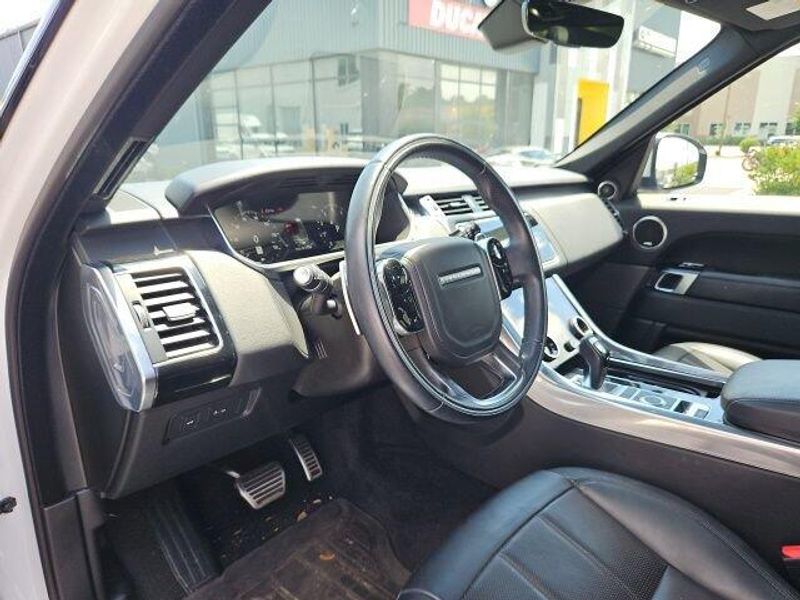 2022 Land Rover Range Rover Sport HSE Silver Edition