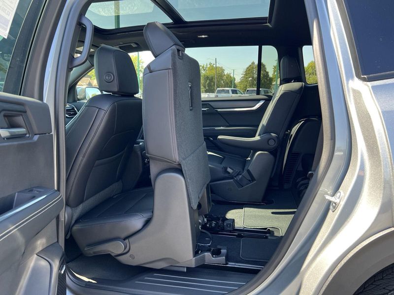 2026 Gmc Acadia Elevation photo 40
