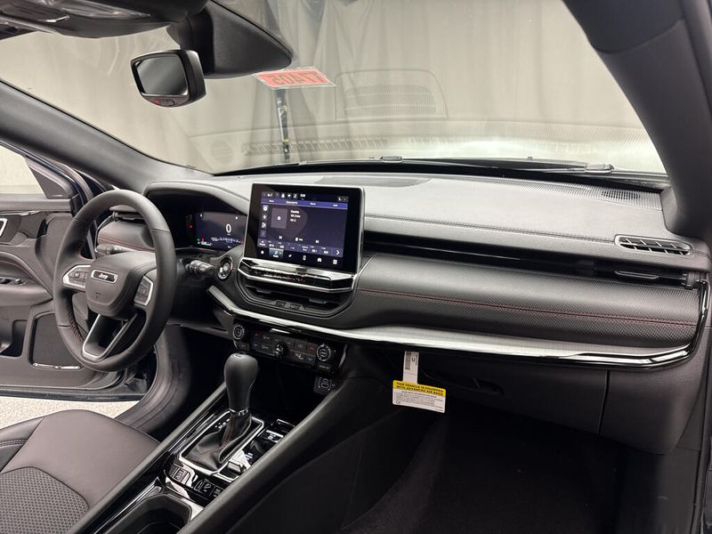 New 2026 Jeep Compass Trailhawk 4x4Image 15