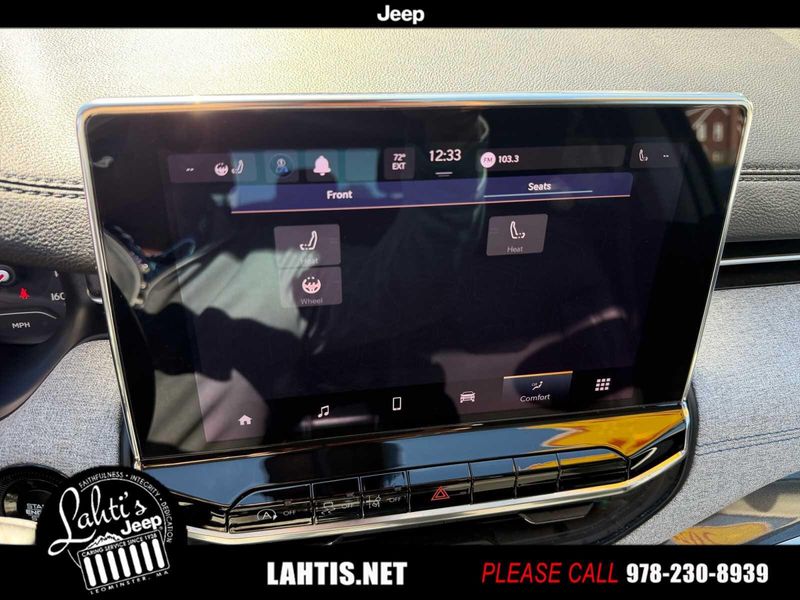 2022 Jeep Compass Latitude photo 15