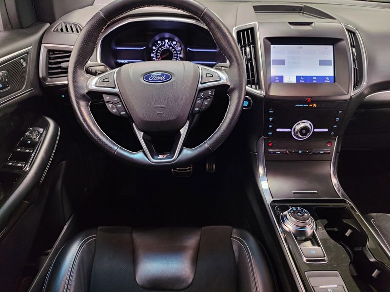 Used 2020 Ford Edge ST AWDImage 21