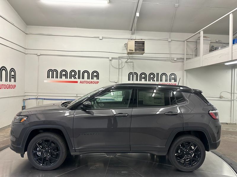 2024 Jeep Compass Latitude 4x4Image 7