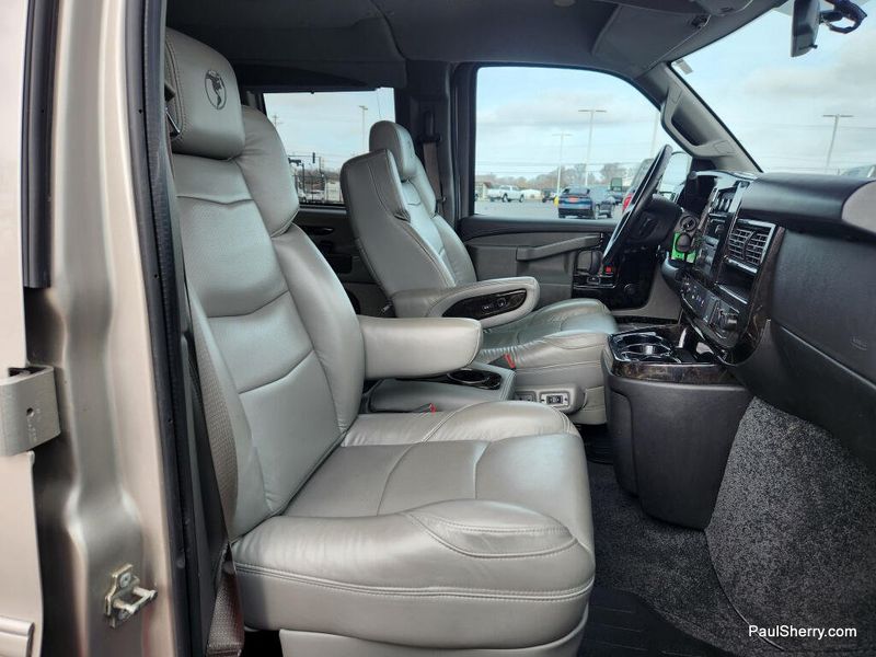 Used 2022 GMC Savana Cargo 